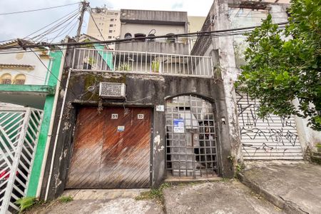 Casa à venda com 150m², 5 quartos e 3 vagasFachada