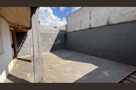 Casa para alugar com 200m², 4 quartos e 4 vagasQuintal