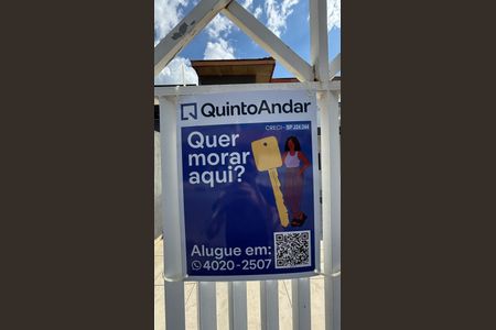 Casa para alugar com 200m², 4 quartos e 4 vagasPlaca instalada na fachada do imóvel