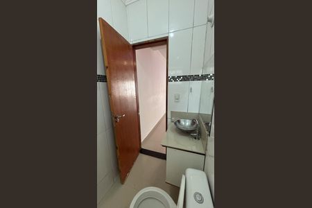 Casa para alugar com 200m², 4 quartos e 4 vagasBanheiro Social
