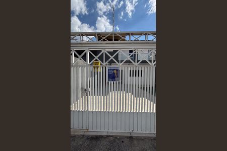 Casa para alugar com 200m², 4 quartos e 4 vagasPlaca instalada na fachada do imóvel