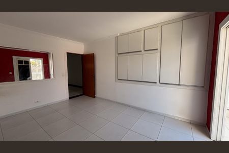 Casa para alugar com 200m², 4 quartos e 4 vagasSuíte 1