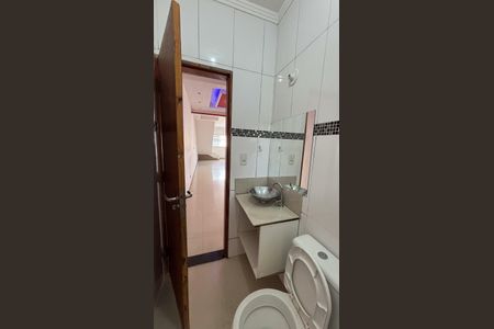 Casa para alugar com 200m², 4 quartos e 4 vagasBanheiro Social