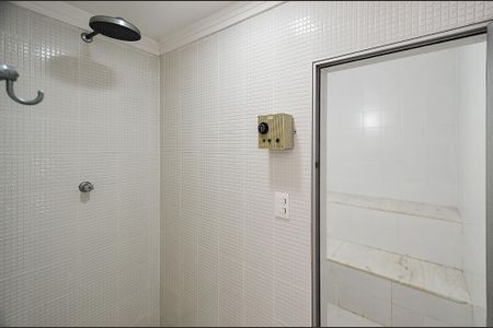 Casa à venda com 497m², 4 quartos e 4 vagasSauna