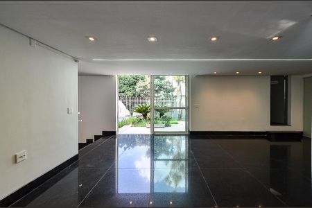 Casa à venda com 497m², 4 quartos e 4 vagasSala 1