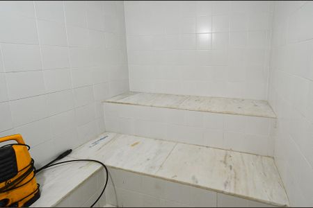 Casa à venda com 497m², 4 quartos e 4 vagasSauna