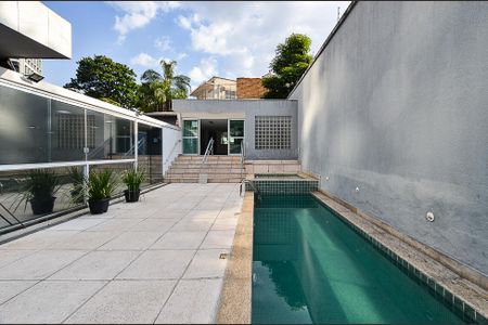 Casa à venda com 497m², 4 quartos e 4 vagasÁrea Externa