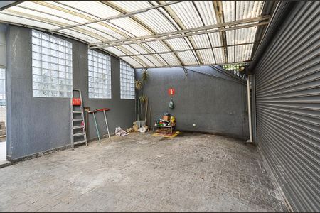 Casa à venda com 497m², 4 quartos e 4 vagasGaragem