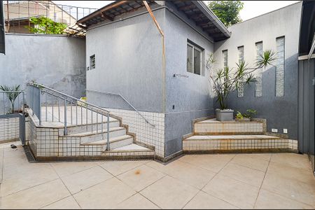 Casa à venda com 497m², 4 quartos e 4 vagasLavanderia