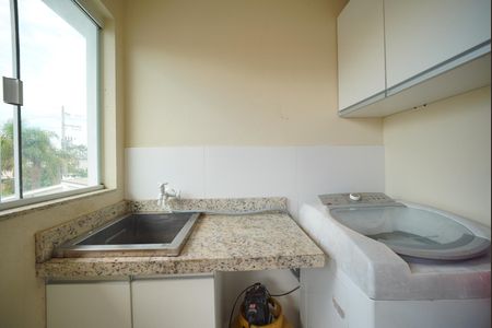 Apartamento para alugar com 65m², 2 quartos e 1 vagaÁrea de Serviço