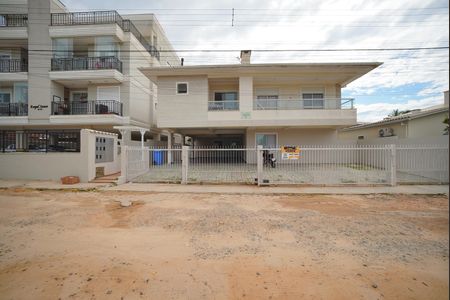 Apartamento para alugar com 65m², 2 quartos e 1 vagaFachada
