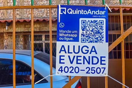 Casa para alugar com 350m², 3 quartos e 4 vagasFachada casa