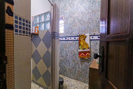 Casa para alugar com 350m², 3 quartos e 4 vagasBanheiro