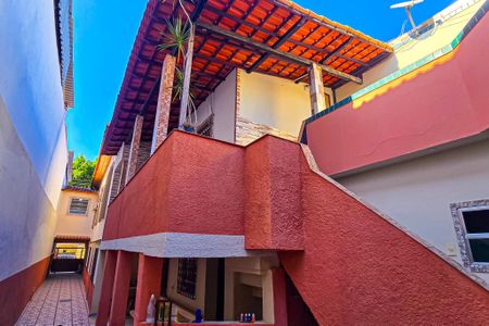 Casa para alugar com 350m², 3 quartos e 4 vagasFachada