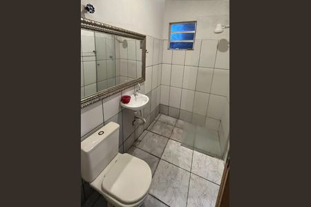 Casa para alugar com 55m², 2 quartos e sem vagaBanheiro