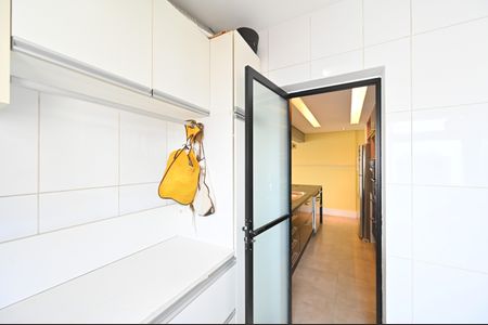 Apartamento à venda com 84m², 3 quartos e 2 vagasLavanderia