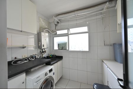 Apartamento à venda com 84m², 3 quartos e 2 vagasLavanderia