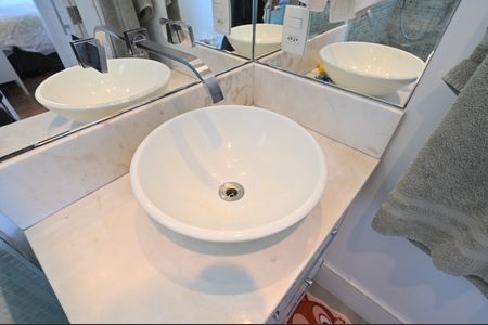 Apartamento à venda com 84m², 3 quartos e 2 vagasBanheiro Social