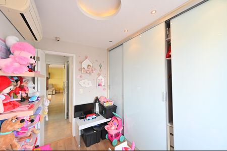 Apartamento à venda com 84m², 3 quartos e 2 vagasQuarto 2