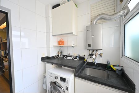 Apartamento à venda com 84m², 3 quartos e 2 vagasLavanderia