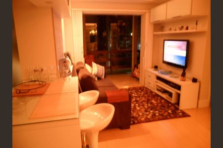 Sala de apartamento à venda com 2 quartos, 65m² em Partenon, Porto Alegre