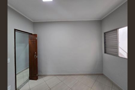 Casa para alugar com 150m², 2 quartos e 2 vagasQuarto 02