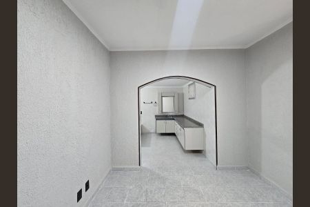 Casa para alugar com 150m², 2 quartos e 2 vagasSuíte 