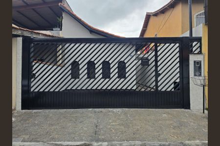 Casa para alugar com 150m², 2 quartos e 2 vagasFachada 