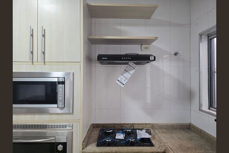 Casa para alugar com 150m², 2 quartos e 2 vagasCozinha 