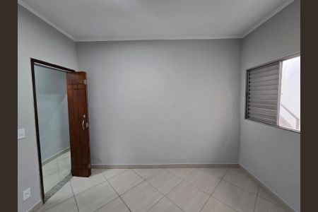 Casa para alugar com 150m², 2 quartos e 2 vagasQuarto 02