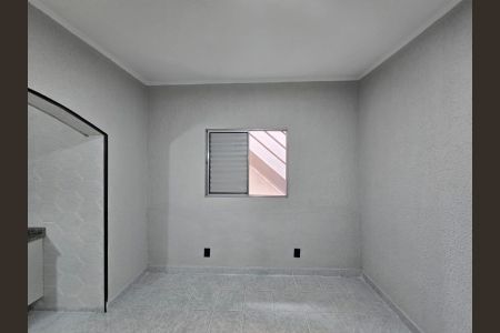 Casa para alugar com 150m², 2 quartos e 2 vagasSuíte 