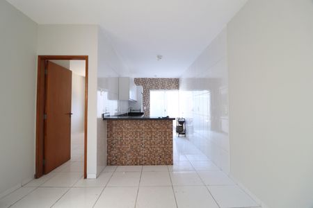 Sala de casa para alugar com 2 quartos, 57m² em Jardim Europa, Uberlândia
