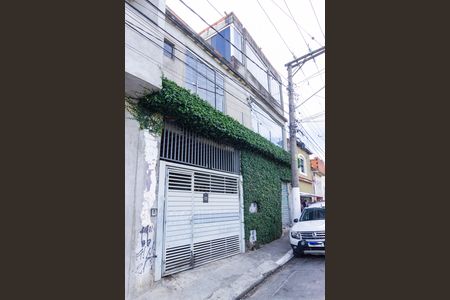 Casa para alugar com 100m², 3 quartos e 2 vagas Casa para alugar com 100m², 3 quartos e 2 vagasFachada
