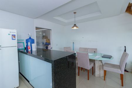Casa para alugar com 100m², 3 quartos e 2 vagas Casa para alugar com 100m², 3 quartos e 2 vagasCozinha