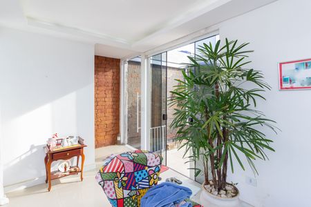 Casa para alugar com 100m², 3 quartos e 2 vagas