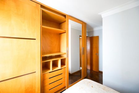 Apartamento à venda com 66m², 2 quartos e 2 vagasSuíte