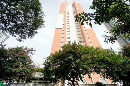 Apartamento à venda com 66m², 2 quartos e 2 vagasFachada