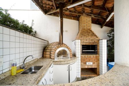 Apartamento à venda com 66m², 2 quartos e 2 vagasChurrasqueira