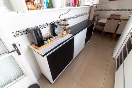 Casa à venda com 292m², 2 quartos e 10 vagasCOZINHA