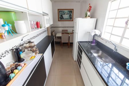 Casa à venda com 292m², 2 quartos e 10 vagasCOZINHA