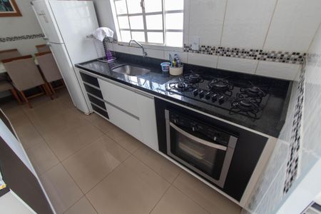 Casa à venda com 292m², 2 quartos e 10 vagasCOZINHA