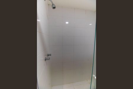 Apartamento à venda com 75m², 2 quartos e 1 vaga Apartamento à venda com 75m², 2 quartos e 1 vagaBanheiro da Suíte