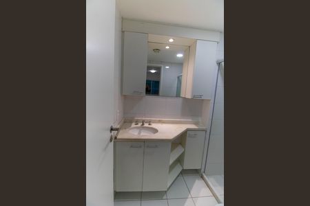 Apartamento à venda com 75m², 2 quartos e 1 vaga Apartamento à venda com 75m², 2 quartos e 1 vagaBanheiro da Suíte