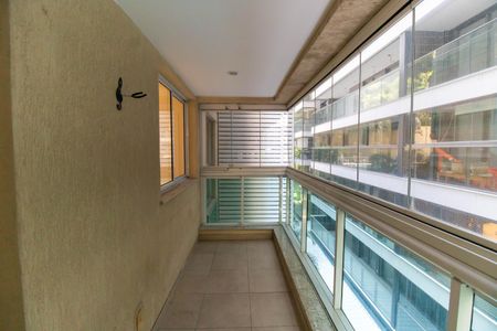 Apartamento à venda com 75m², 2 quartos e 1 vaga Apartamento à venda com 75m², 2 quartos e 1 vagaVaranda da Sala