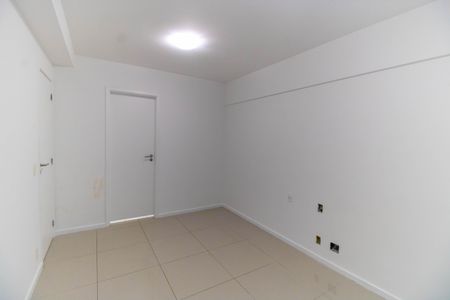 Apartamento à venda com 75m², 2 quartos e 1 vaga Apartamento à venda com 75m², 2 quartos e 1 vagaSuíte