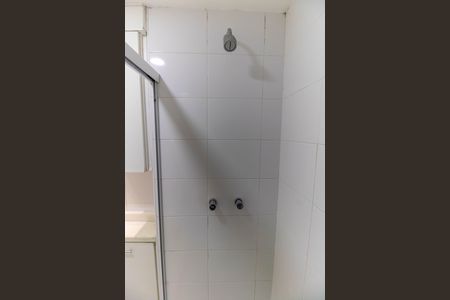 Apartamento à venda com 75m², 2 quartos e 1 vaga Apartamento à venda com 75m², 2 quartos e 1 vagaBanheiro da Suíte