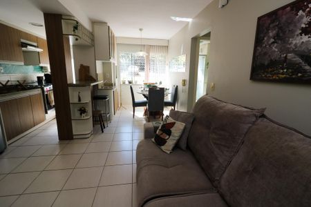 Sala de apartamento à venda com 2 quartos, 54m² em Espírito Santo, Porto Alegre