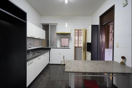 Apartamento à venda com 250m², 4 quartos e 1 vagaCozinha