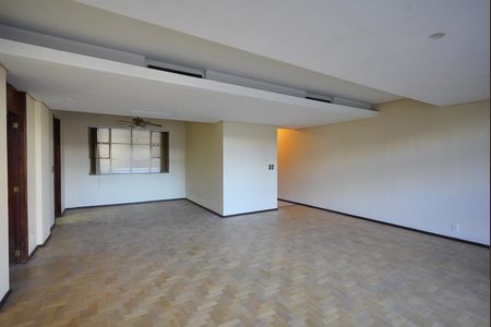Apartamento à venda com 250m², 4 quartos e 1 vagaSala