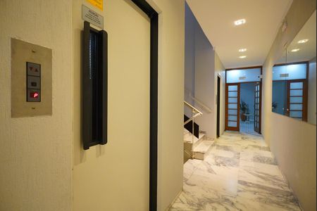 Apartamento à venda com 250m², 4 quartos e 1 vagaElevador 